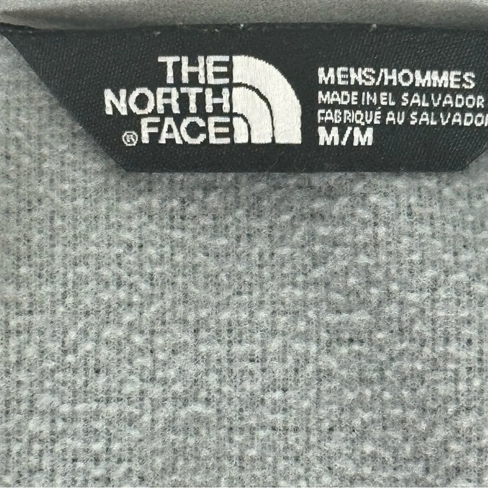 The North Face Men’s Quarter Zip Pullover Gray Size M‎